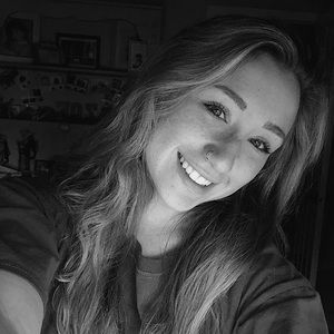 Meet your Posher, Zoe